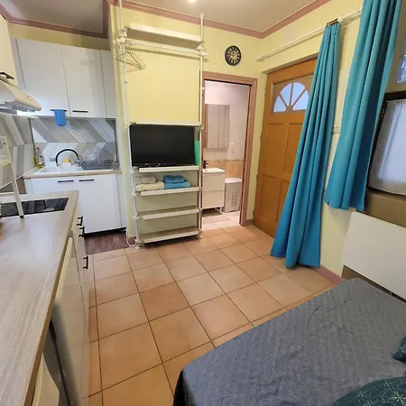 Appartamento Mini-studio à 2 Petits Pas Bagnères-de-Bigorre